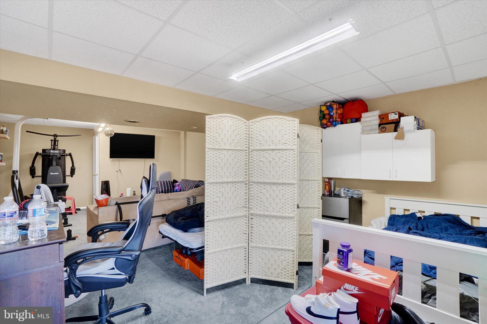 2455 Woodmont Drive York, PA 17404 - Photo 17 of 28 a room with furniture and white equipment