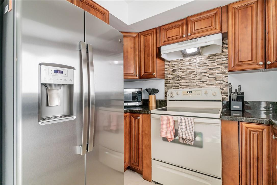 9255 Southwest 61st Way, Unit B Boca Raton, FL 33428 - Photo 13 of 24 Photo 13