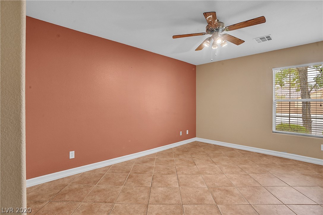 172 Ridge Crossing Avenue Henderson, NV 89002 - Photo 17 of 33 Gallery Image 17