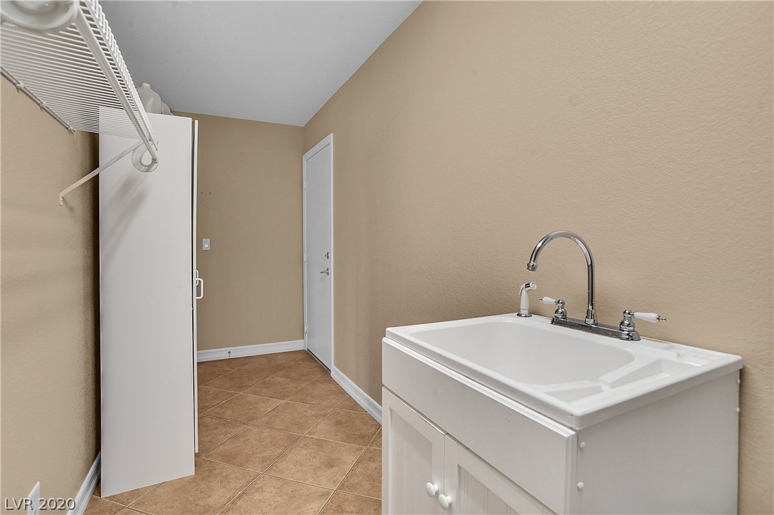 172 Ridge Crossing Avenue Henderson, NV 89002 - Photo 23 of 33 Gallery Image 23