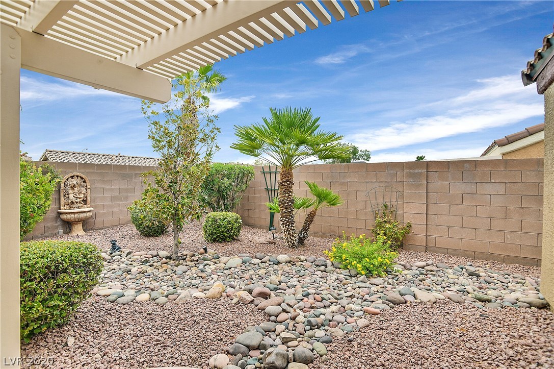172 Ridge Crossing Avenue Henderson, NV 89002 - Photo 26 of 33 Gallery Image 26