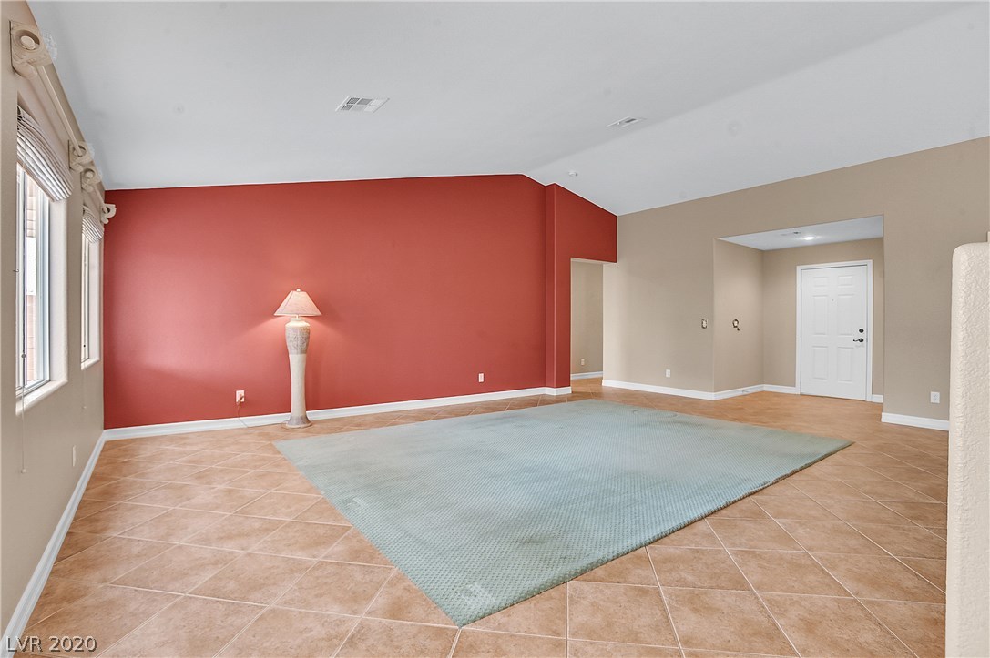 172 Ridge Crossing Avenue Henderson, NV 89002 - Photo 4 of 33 Gallery Image 4