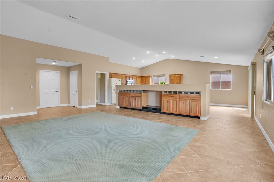 172 Ridge Crossing Avenue Henderson, NV 89002 - Photo 5 of 33 Gallery Image 5