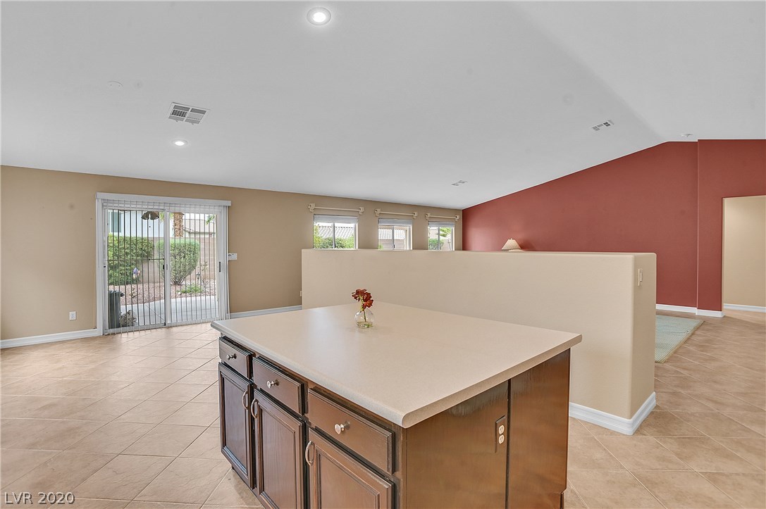 172 Ridge Crossing Avenue Henderson, NV 89002 - Photo 10 of 33 Gallery Image 10
