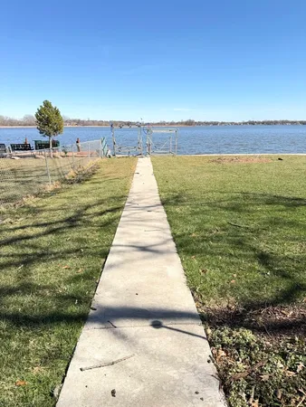 $1,200,000 | 5010 Woodrow Avenue, McHenry, IL 60051