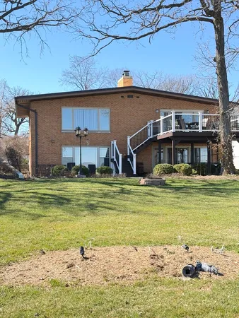$1,200,000 | 5010 Woodrow Avenue, McHenry, IL 60051