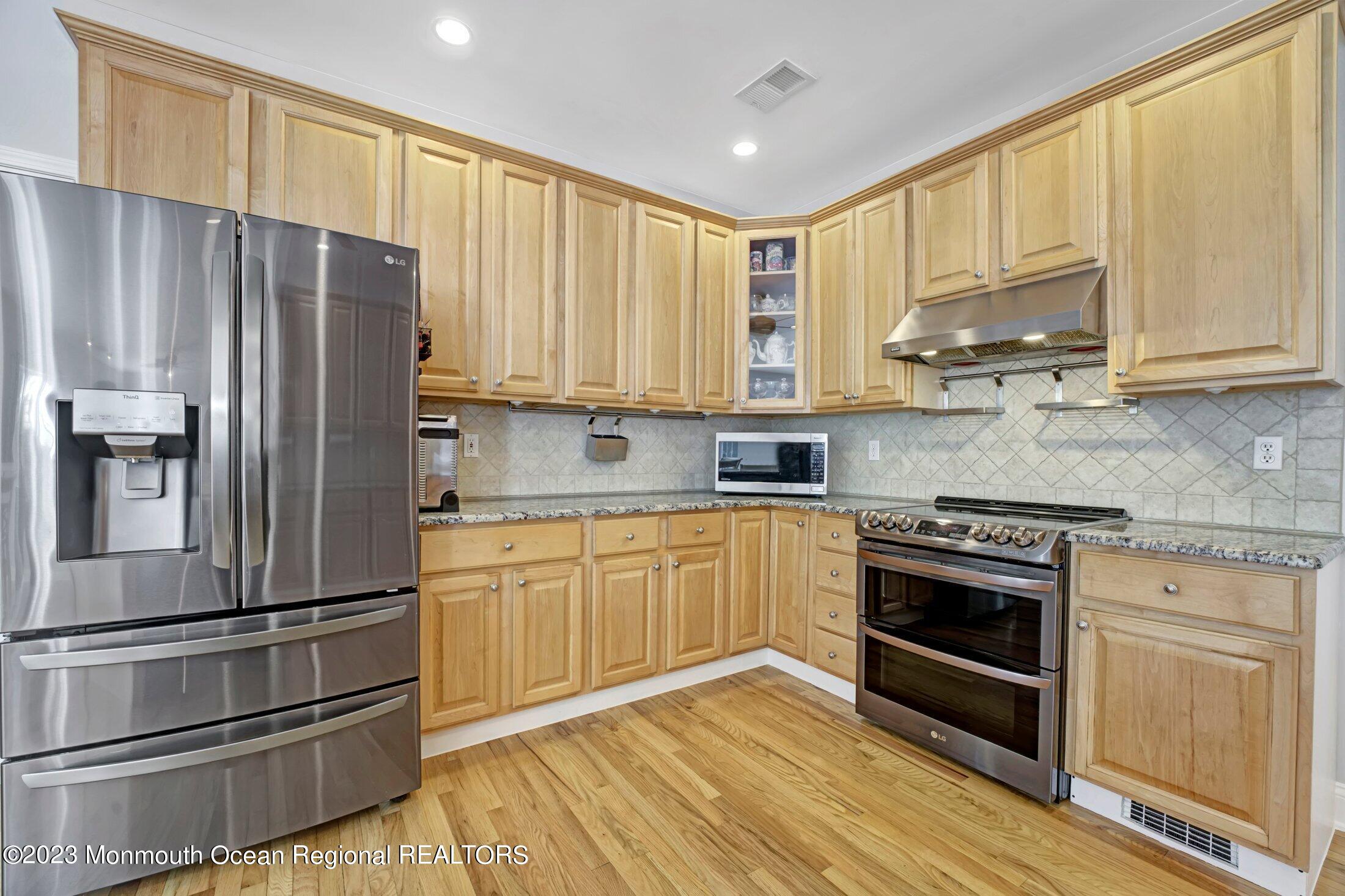 601 Reed Road Jackson, NJ 08527 - Photo 10 of 43 Kitchen 3