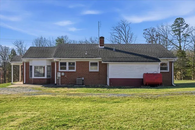 $219,900 | 2412 Lynch Mill Road, Altavista, VA 24517