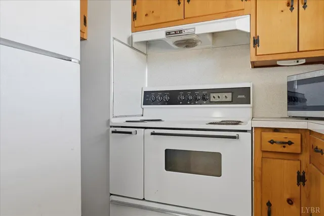 $219,900 | 2412 Lynch Mill Road, Altavista, VA 24517