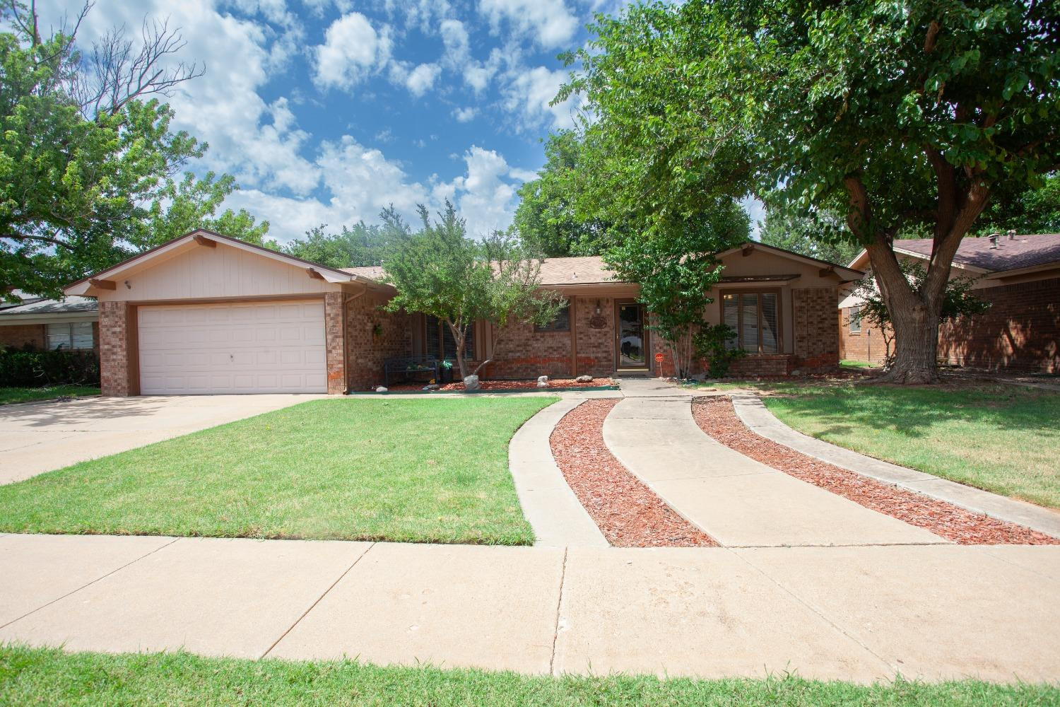 2624 76th Street Lubbock, TX 79423 - Photo 3 of 27 Photo 3