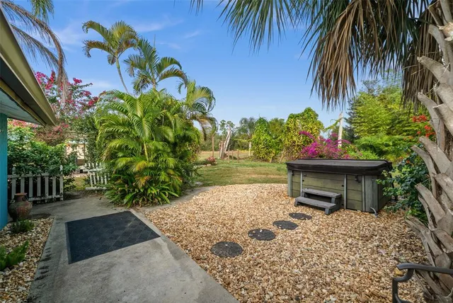 $2,300 | 15380 Sunkist Drive, Punta Gorda, FL 33955