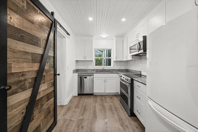 $2,300 | 15380 Sunkist Drive, Punta Gorda, FL 33955