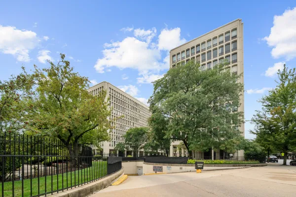 $159,000 | 1451 East 55th Street, Unit 225N, Chicago, IL 60615