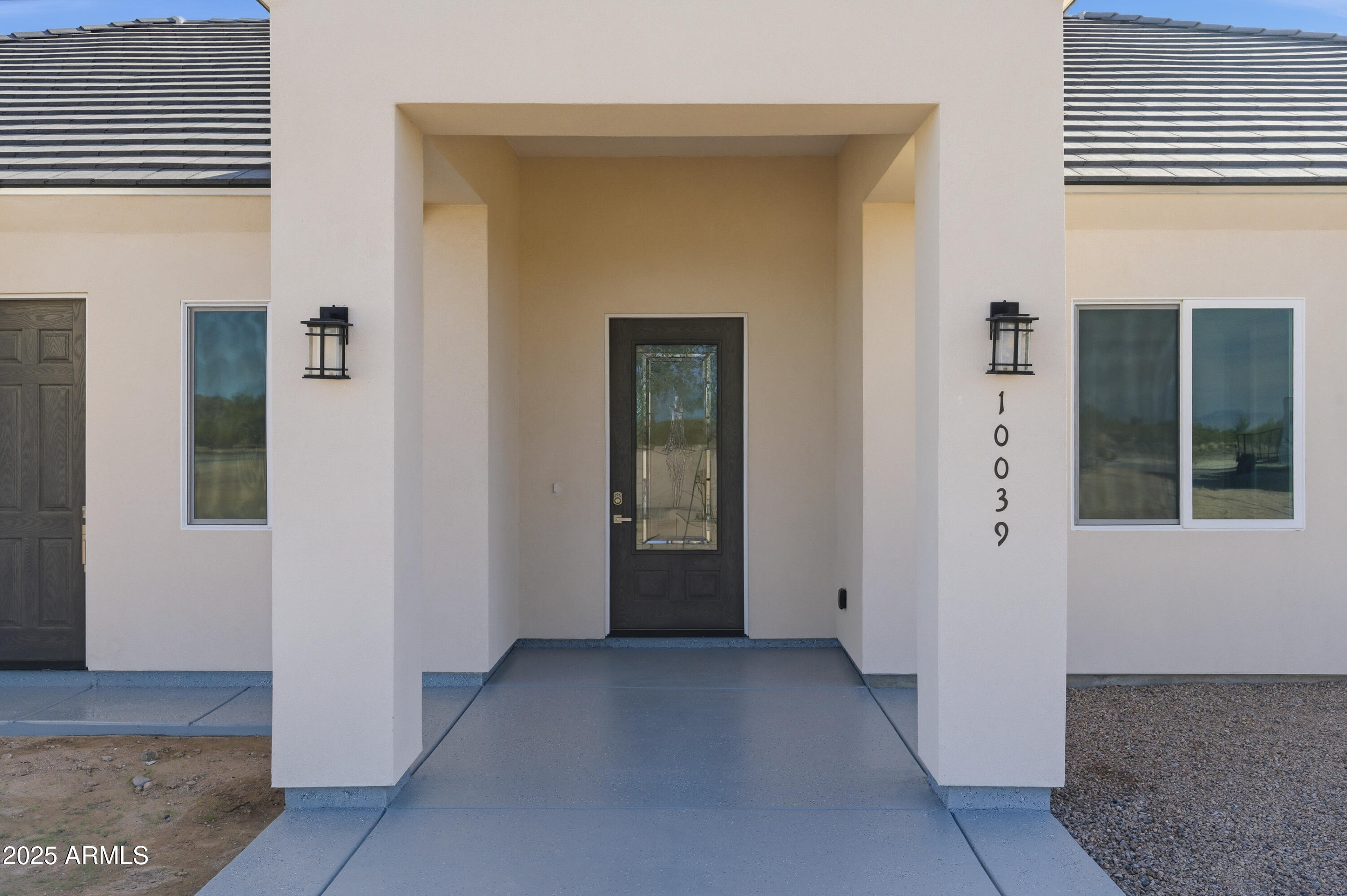 10039 North Burris Road Casa Grande, AZ 85122 - Photo 6 of 61 a view of an front door