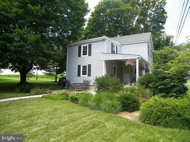202 Church Road Lititz, PA 17543 - Photo 3 of 12