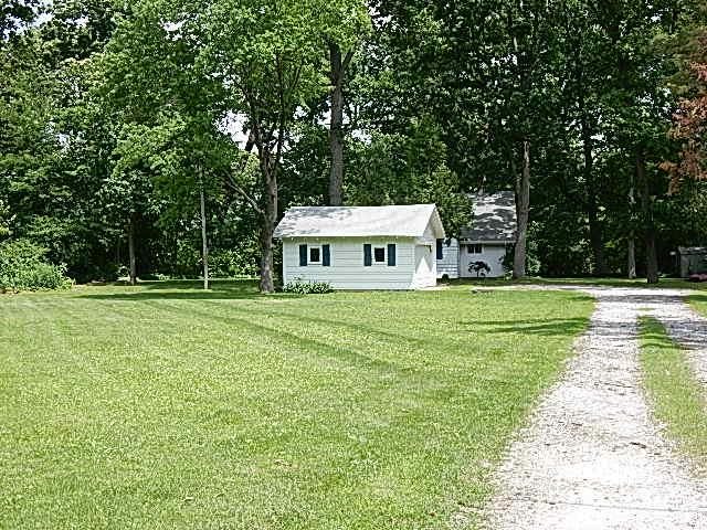 50796 Teall Road Bristol, IN 46507 - Photo 5 of 28 Gallery Image 5