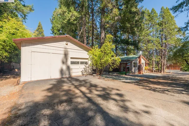 a view of a house with a outdoor space