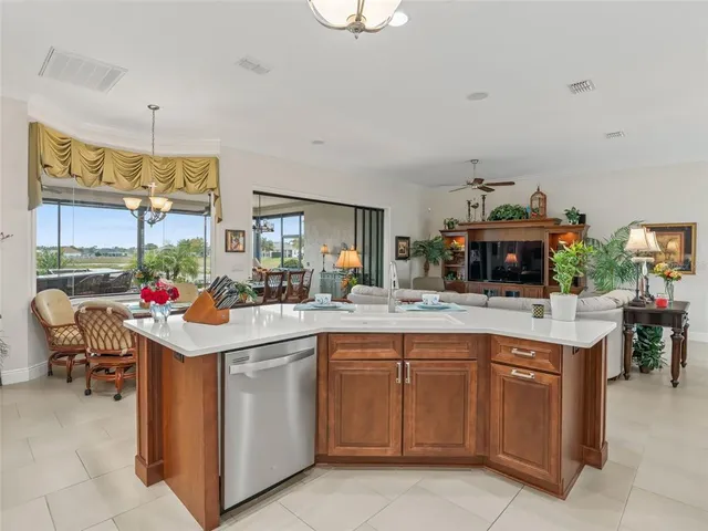 $595,000 | 11108 Southeast 170th Place, Summerfield, FL 34491