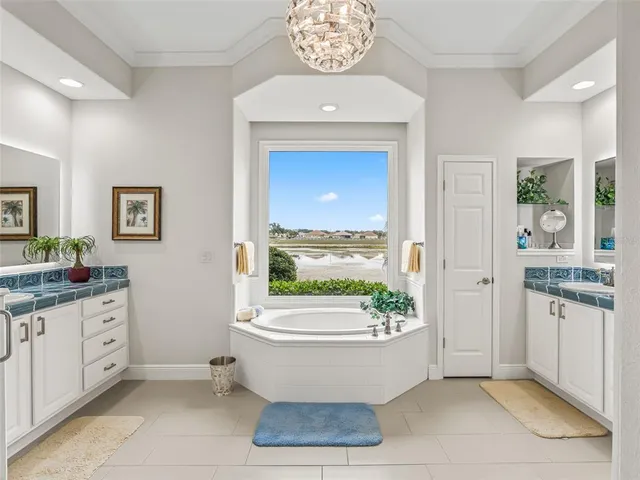 $595,000 | 11108 Southeast 170th Place, Summerfield, FL 34491