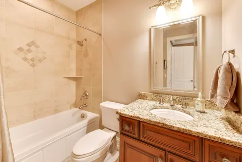 $1,100,000 | 31 Prairie Lane, Wayne, IL 60184
