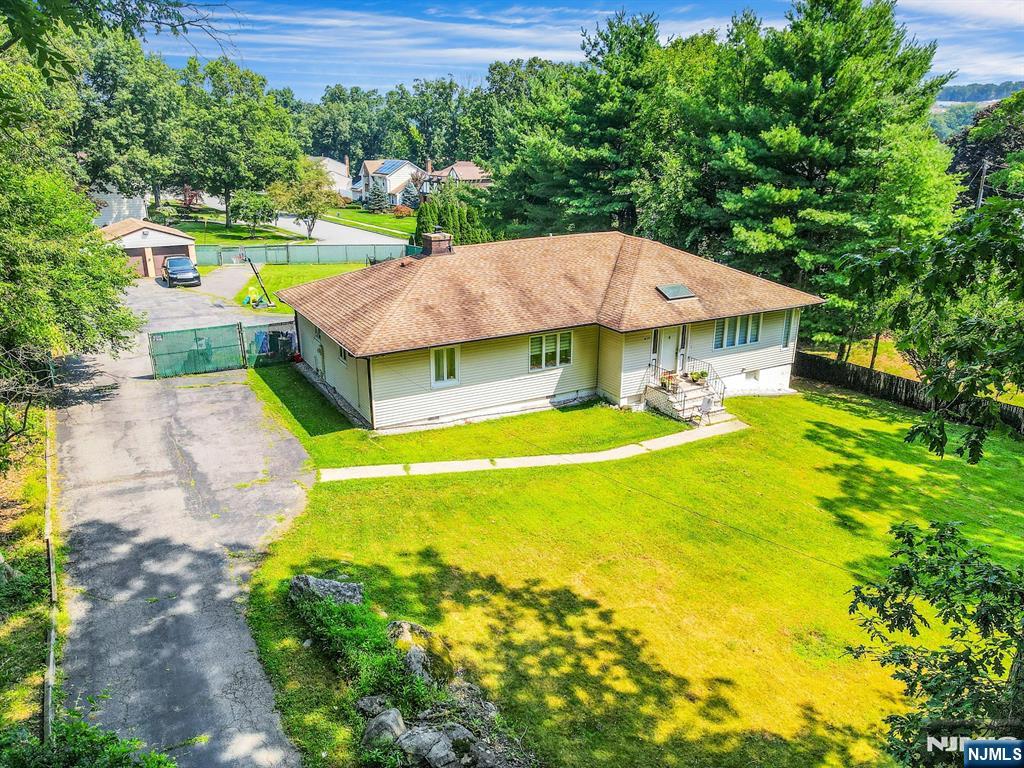 419 Ratzer Road Wayne, NJ 07470 - Photo 6 of 29