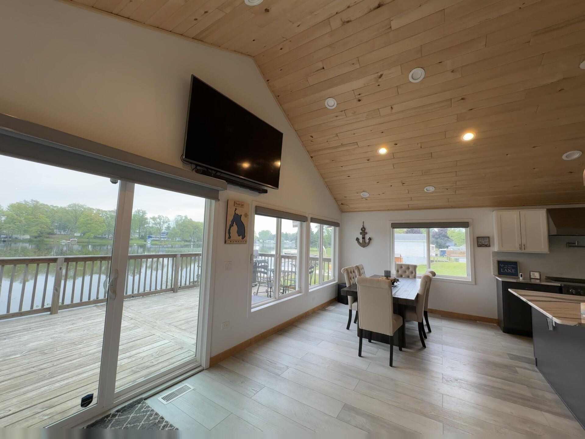 59061 Long Lake Road Colon, MI 49040 - Photo 6 of 57 dining room