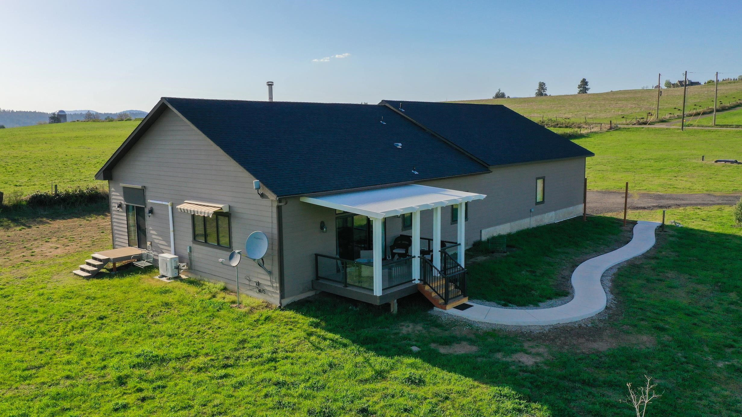 7110 East Allen Road Elk, WA 99009 - Photo 1 of 32