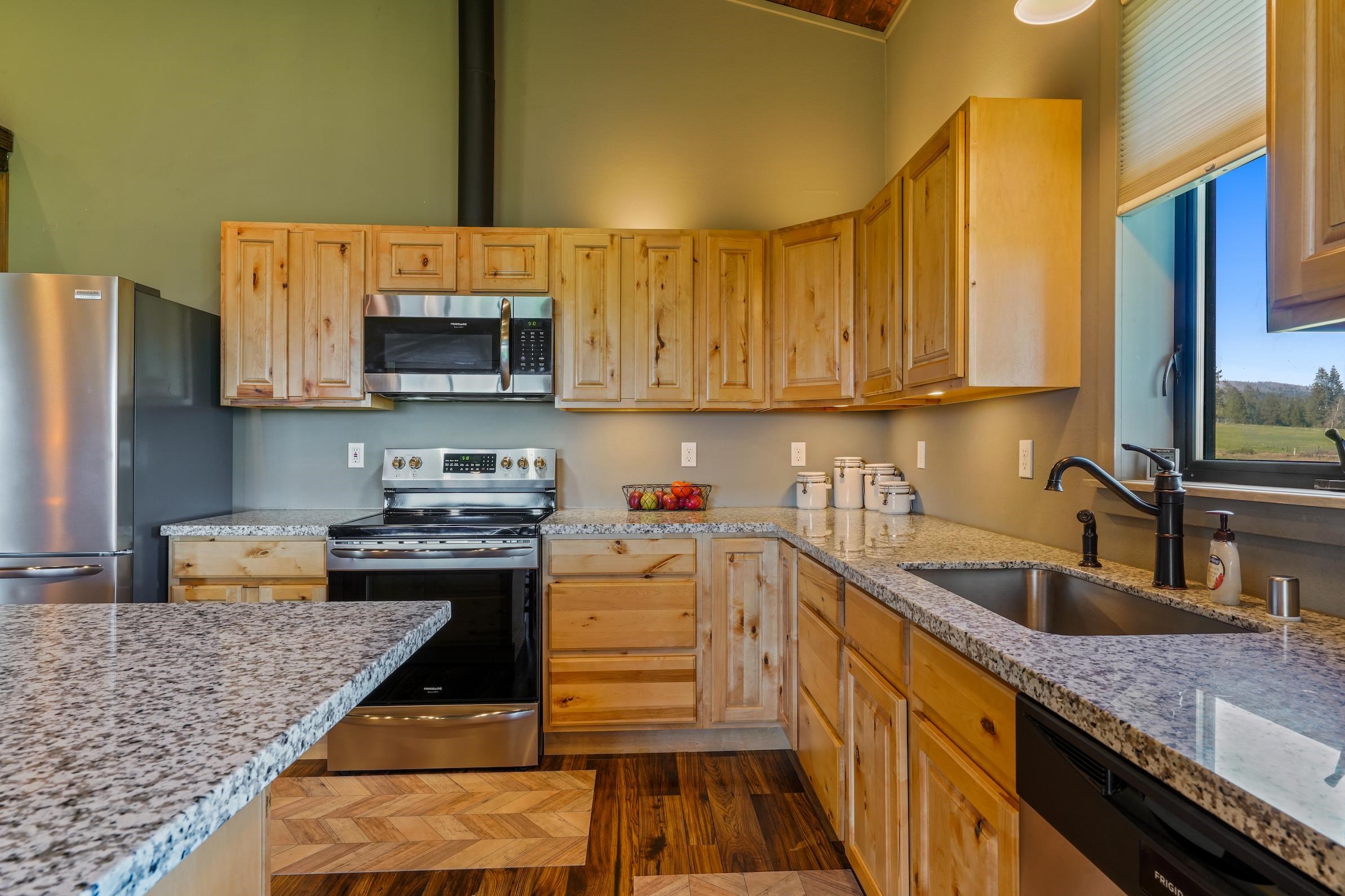 7110 East Allen Road Elk, WA 99009 - Photo 10 of 32