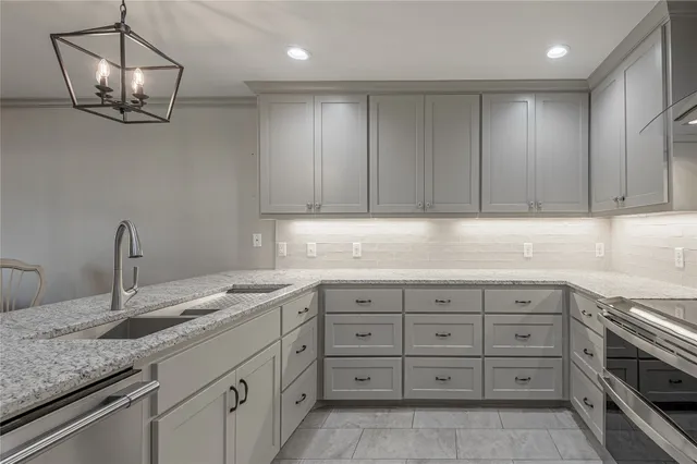 $550,000 | 22 Timberwilde Drive, Huntsville, TX 77320