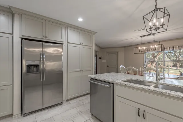 $550,000 | 22 Timberwilde Drive, Huntsville, TX 77320