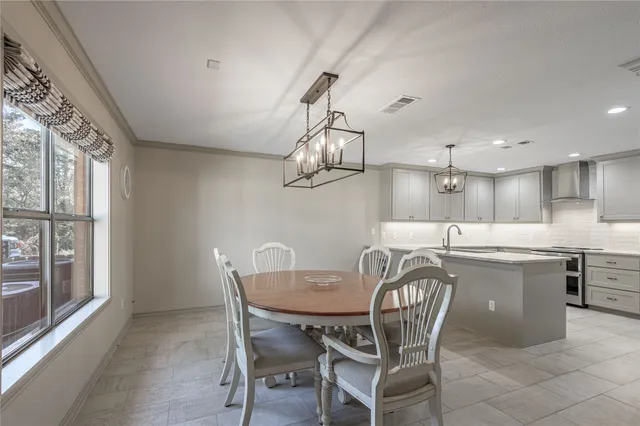 $550,000 | 22 Timberwilde Drive, Huntsville, TX 77320