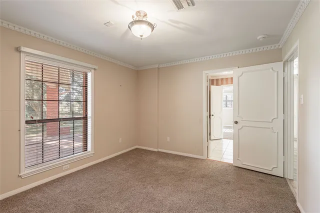 $550,000 | 22 Timberwilde Drive, Huntsville, TX 77320