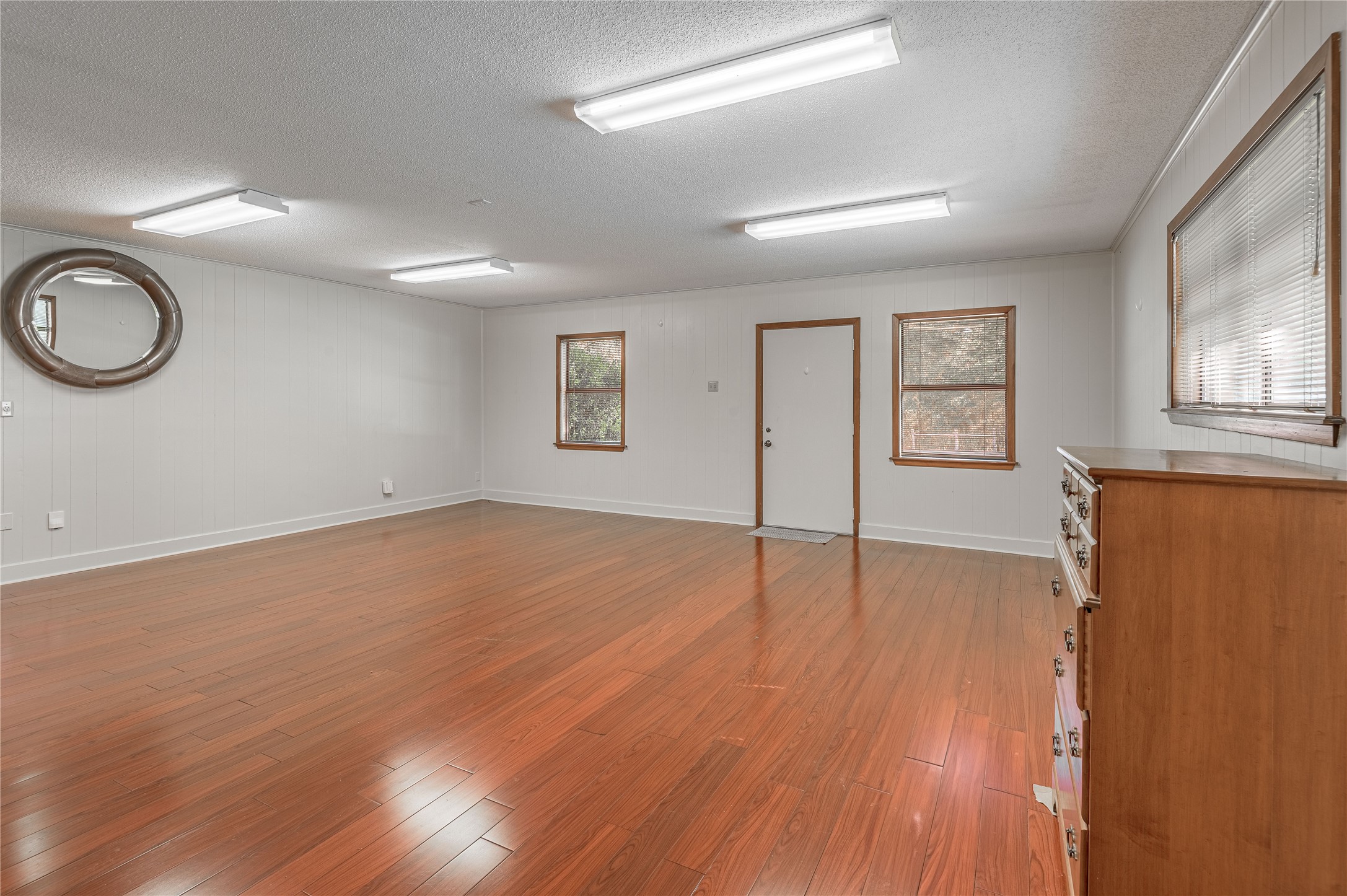 22 Timberwilde Drive Huntsville, TX 77320 - Photo 37 of 44 Guest House has beautifully updated flooring