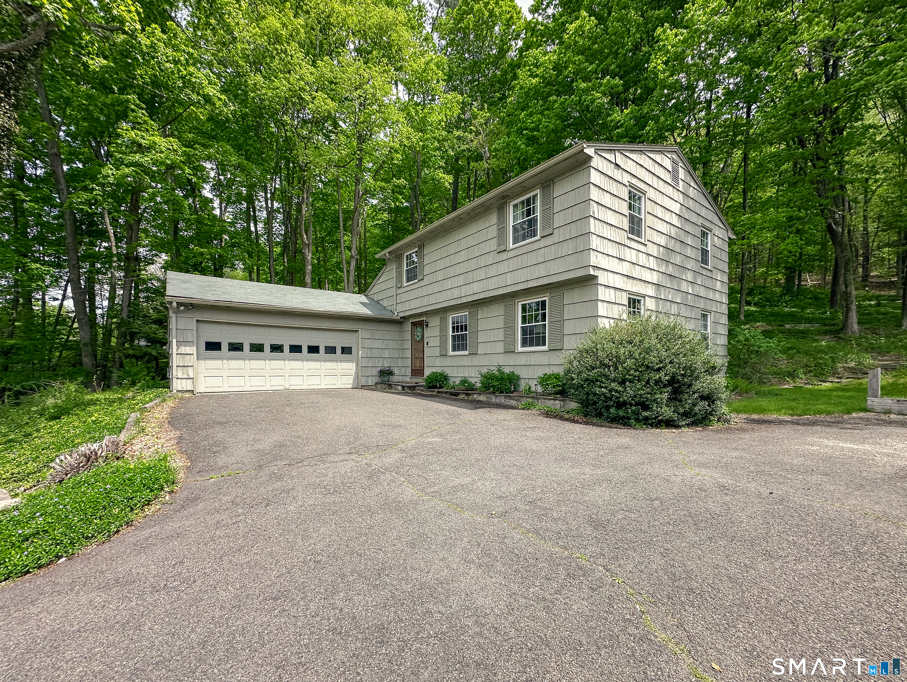 38 Mountain Road Woodbury, CT 06798 - Photo 1 of 1 Gallery Image 1