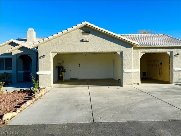 $2,100 | 1721 South Blagg Road, Pahrump, NV 89048
