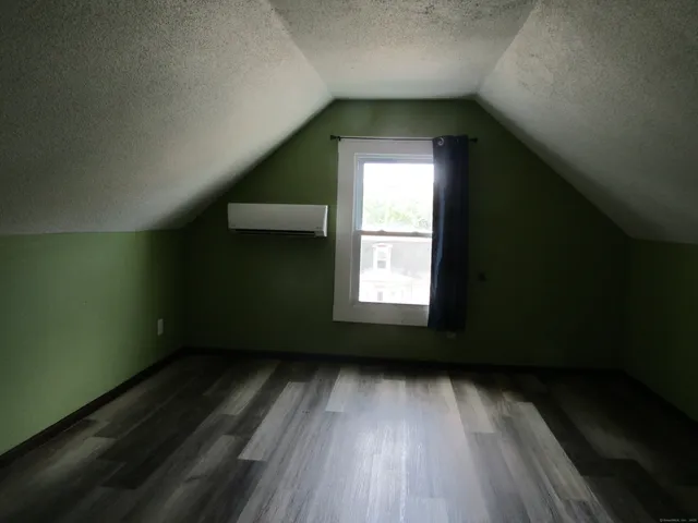 $1,400 | 319 Valley Street, Unit 3, Willimantic, CT 06226