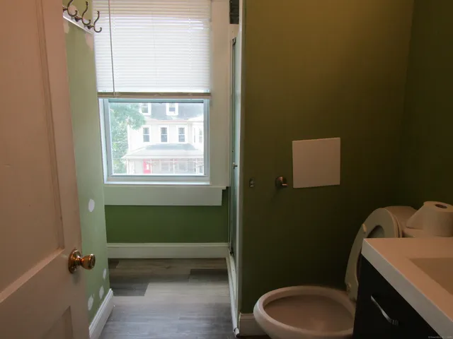 $1,400 | 319 Valley Street, Unit 3, Willimantic, CT 06226