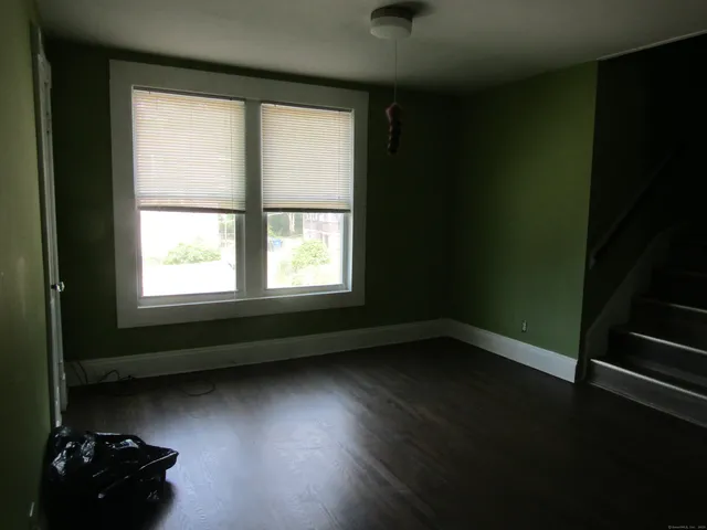 $1,400 | 319 Valley Street, Unit 3, Willimantic, CT 06226