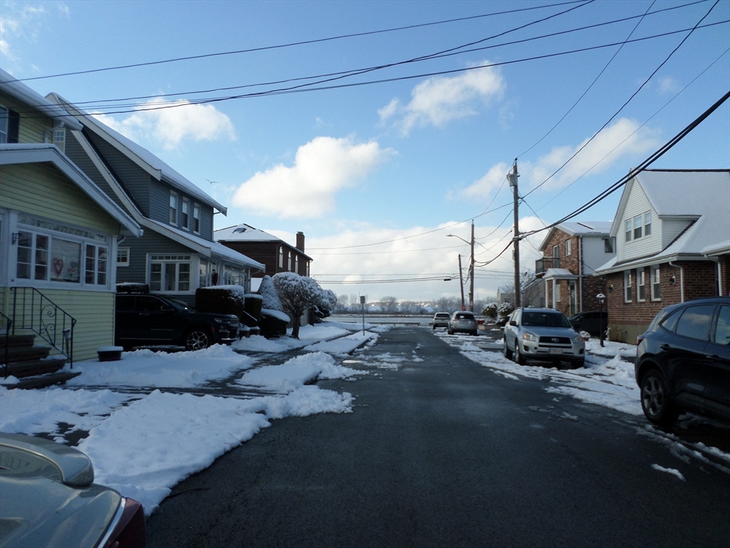 191 North Shore Road Revere, MA 02151 - Photo 4 of 23 Gallery Image 4