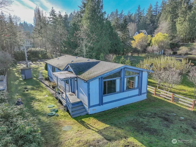$750,000 | 8552 Northeast Gordon Drive, Bainbridge Island, WA 98110