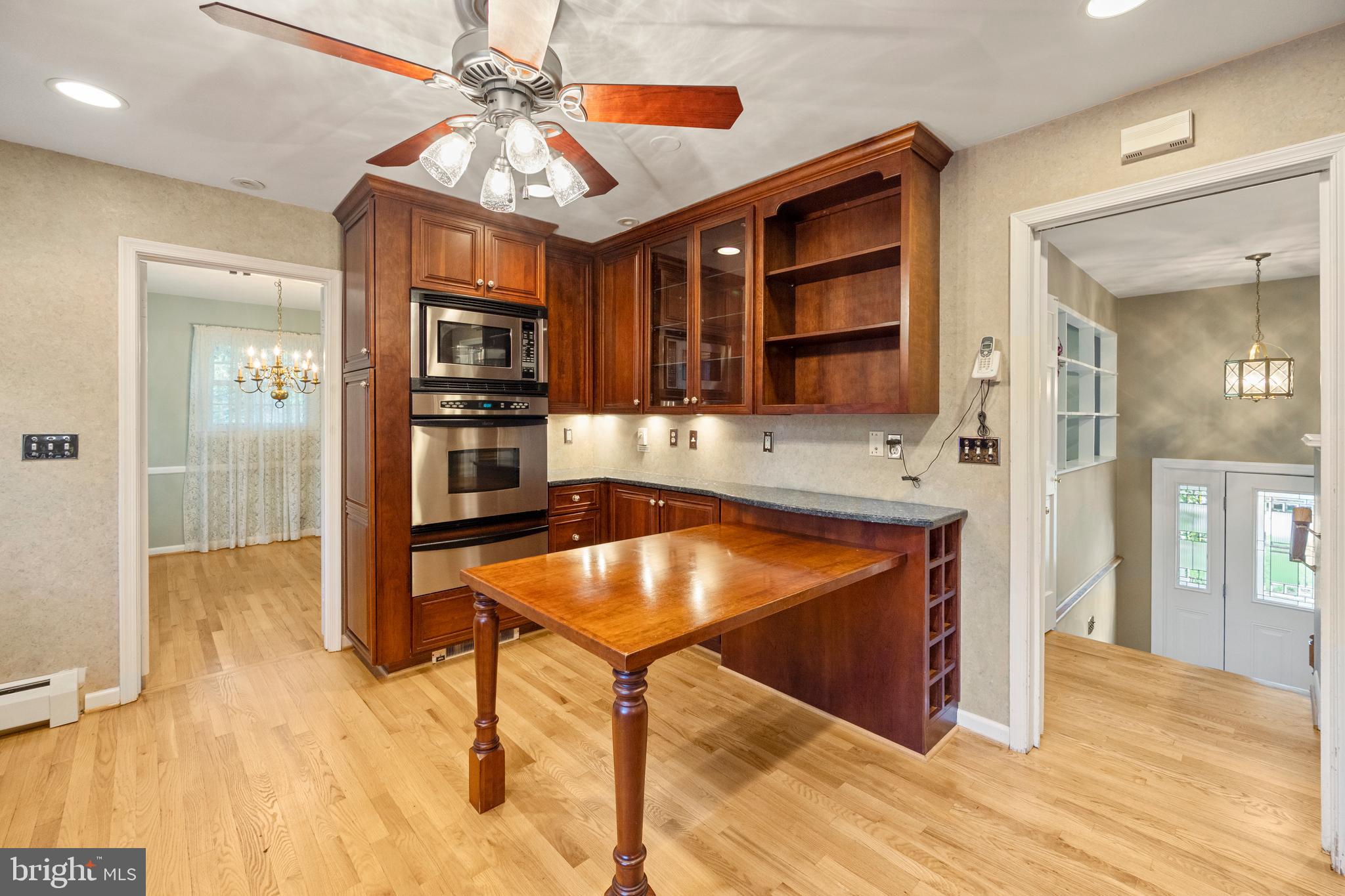 10057 Fox Den Road Ellicott City, MD 21042 - Photo 16 of 43 Kitchen