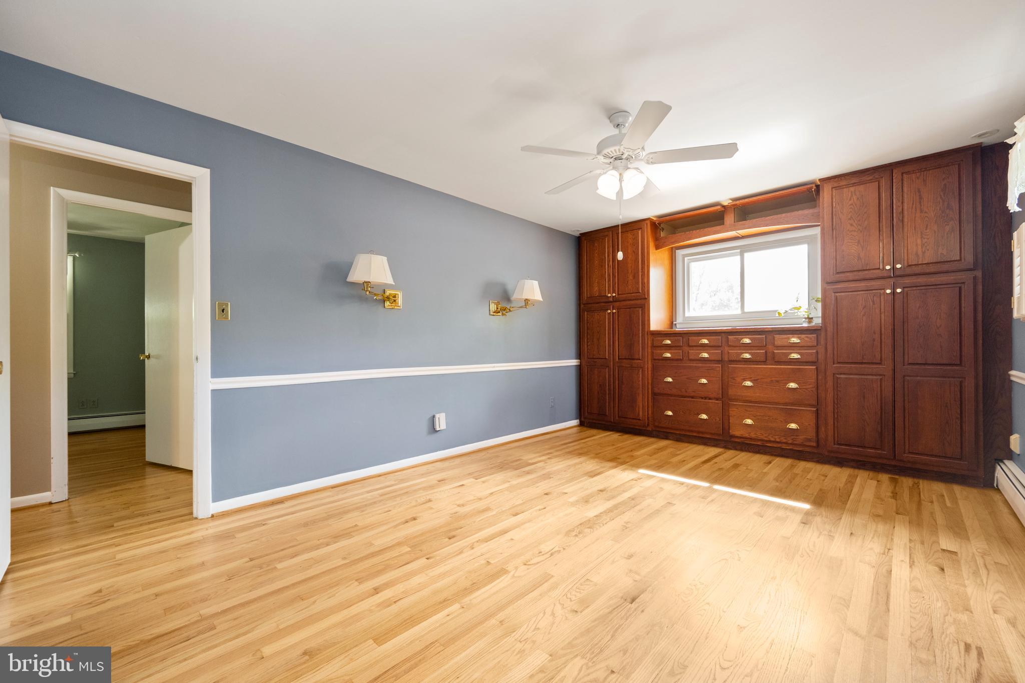 10057 Fox Den Road Ellicott City, MD 21042 - Photo 20 of 43 Primary bedroom