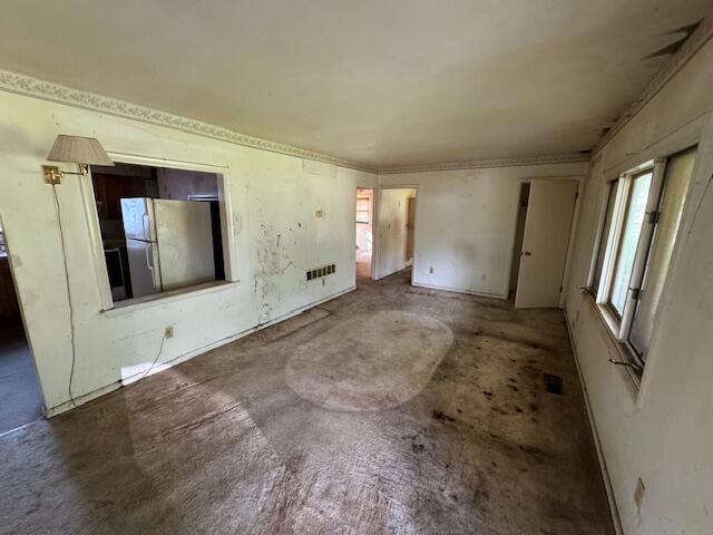 6018 Oakpoint Road Jackson, MI 49201 - Photo 2 of 22 IMG_2739