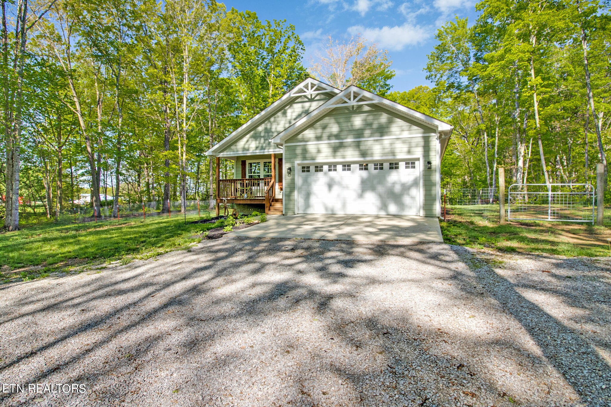 1097 Sheppard Road Jamestown, TN 38556 - Photo 2 of 29 Gallery Image 2