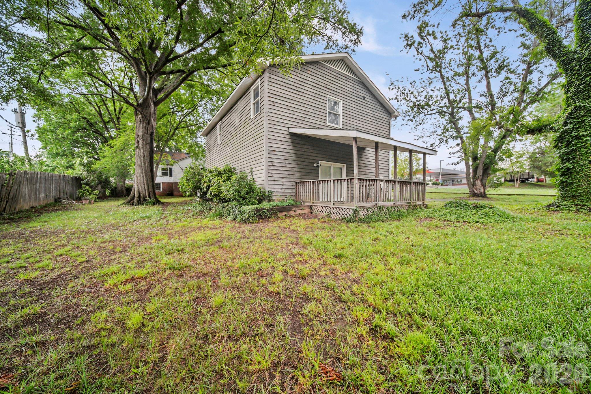 1109 Union Road Gastonia, NC 28054 - Photo 42 of 44 a front view of house with yard and green space