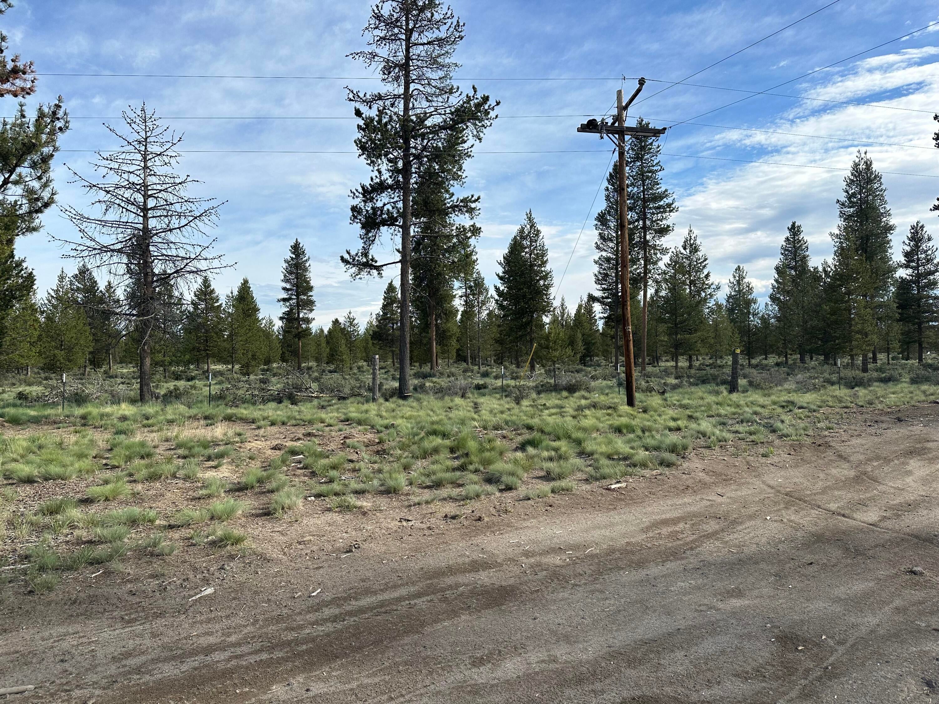 9241 Split Rail Road La Pine, OR 97739 - Photo 37 of 57 Adjoining Public Land