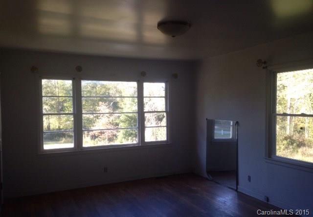 1557 Ridgeview Road Chester, SC 29706 - Photo 2 of 12