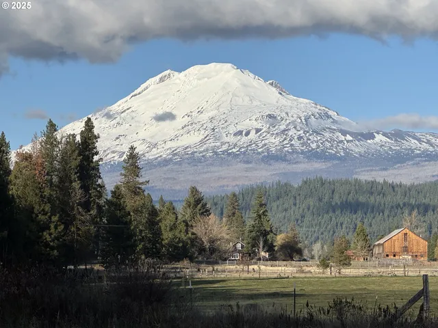 a view of a water with a mountain