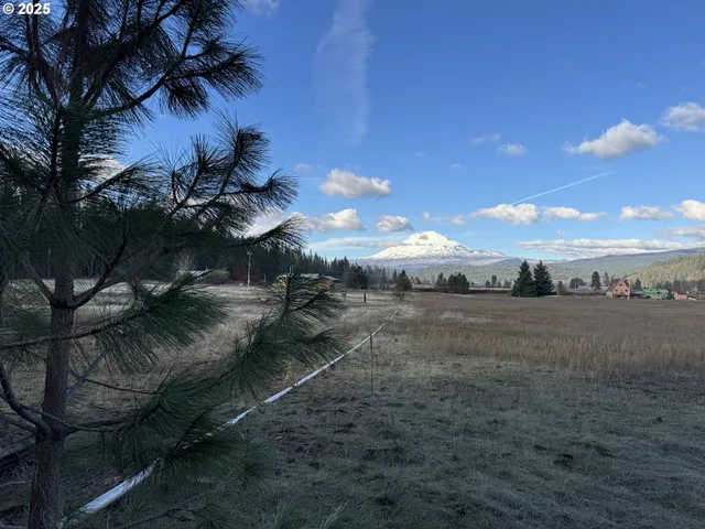 a view of building with outdoor space