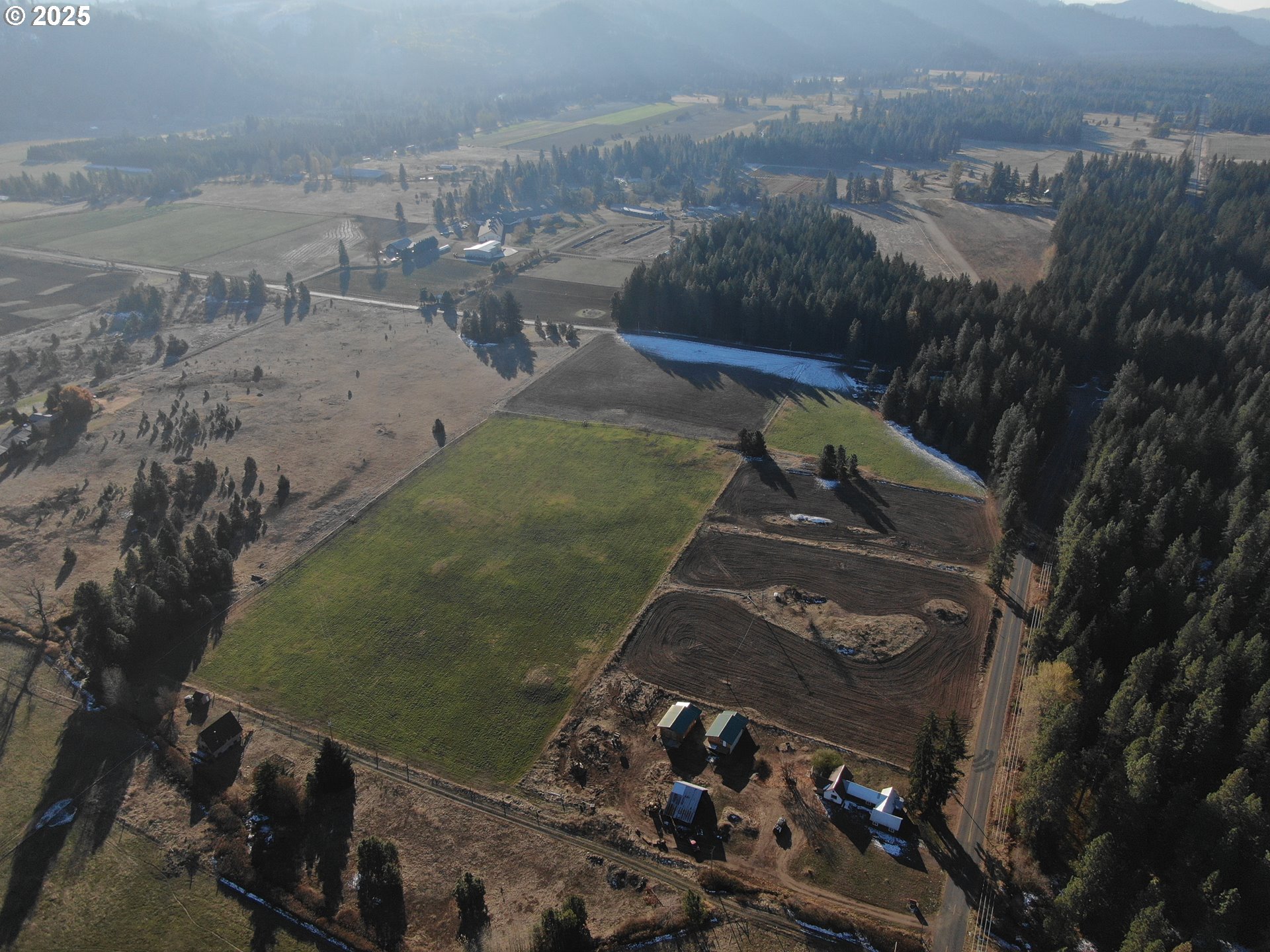 343 Little Mountain Road Trout Lake, WA 98650 - Photo 29 of 35 a view of a tennis court